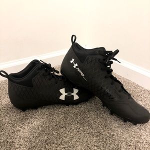 Men’s Under Armour football cleats